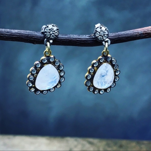 Matana Jewelry - Diamonds moonstones and topaz earrings